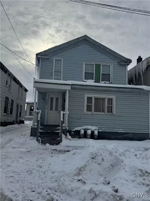 742 Jay St, Utica, NY 13501