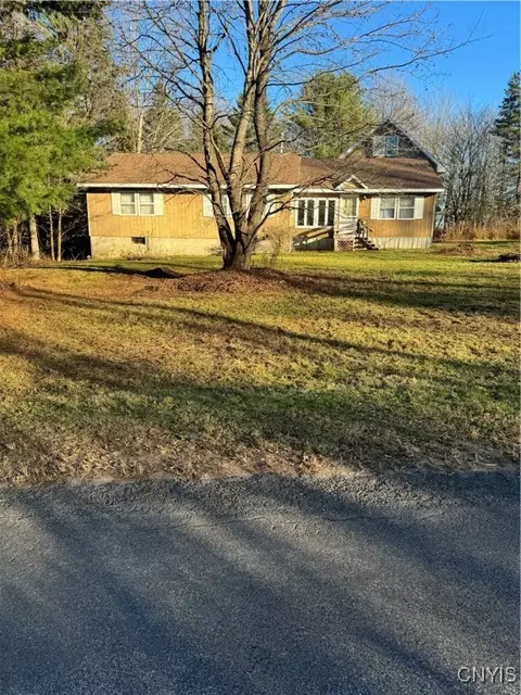 9860 Evans Rd, Steuben, NY 13438