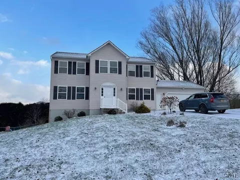 108 Pebblestone Dr, Sullivan, NY 13037