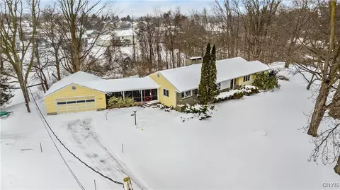 7799 Wetzel Rd, Liverpool, NY 13090
