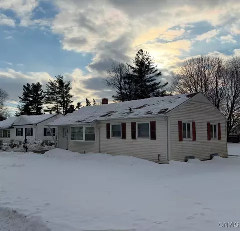 704 Burth Pl, Utica, NY 13502