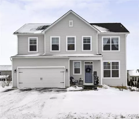 4712 Weller Hall Pl, Clay, NY 13041