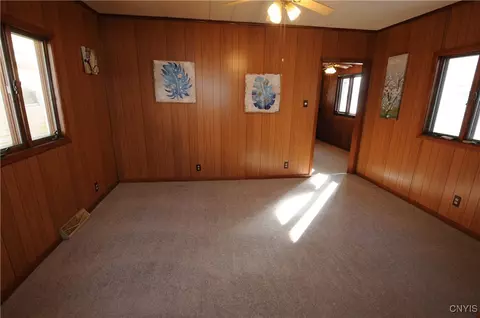 Living - 352 Eureka Ave, Herkimer, NY 13350 photo 3 of 6