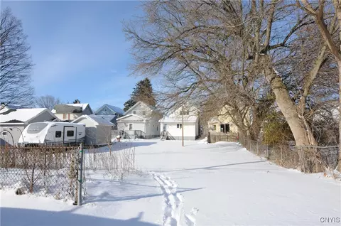 Exterior - 352 Eureka Ave, Herkimer, NY 13350 photo 2 of 2