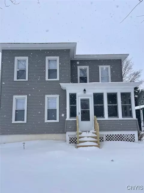 8968 N Seneca St, Brutus, NY 13166