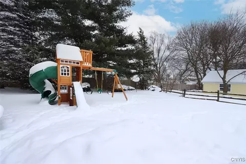 115 Dewittshire Rd, Syracuse, NY 13214 photo 49