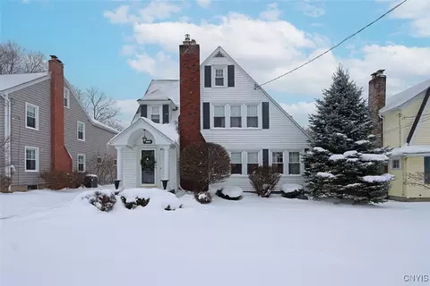 115 Dewittshire Rd, Syracuse, NY 13214