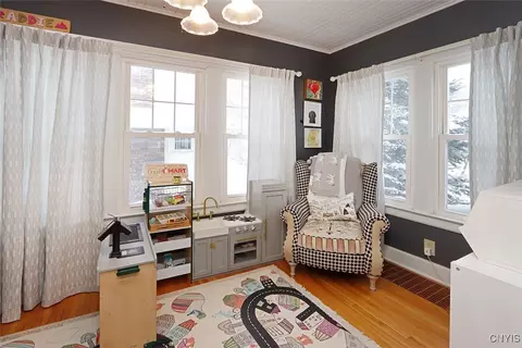 115 Dewittshire Rd, Syracuse, NY 13214 photo 8