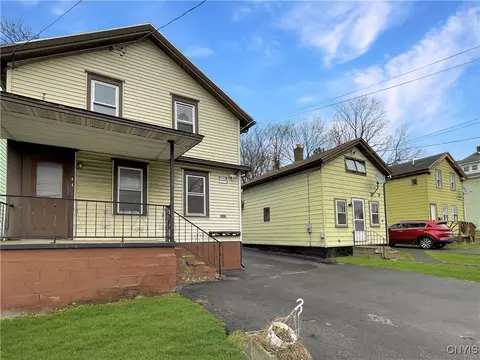 2408 Lodi St #2, Syracuse, NY 13208