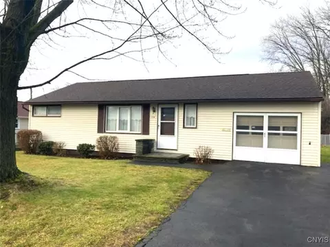 134 Plymouth Ave S, Salina, NY 13211