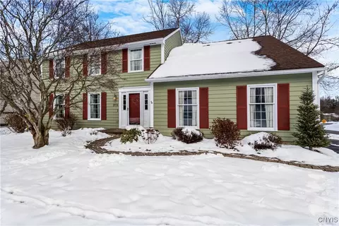 3173 Reston Dr, Lysander, NY 13027