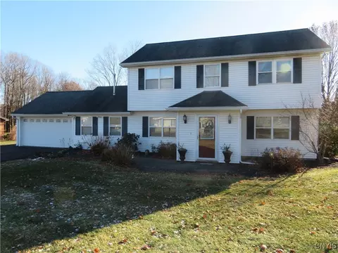784 Macbean Ln, Cortlandville, NY 13045