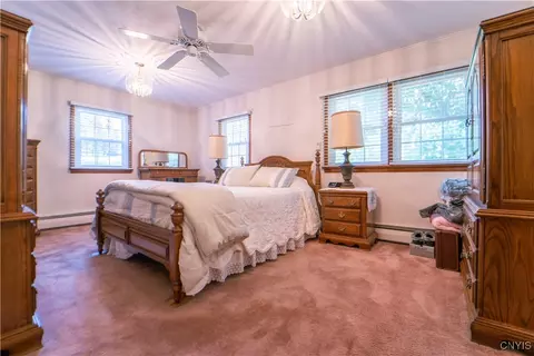 Bedroom - 482 Sandy Lane Rd, Mohawk, NY 13407 photo 4 of 9
