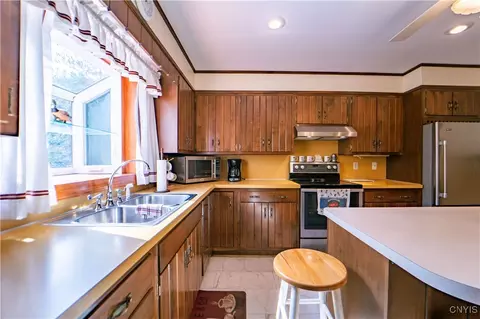 Kitchen - 482 Sandy Lane Rd, Mohawk, NY 13407 photo 4 of 4