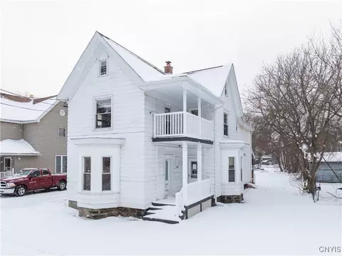 306 Pleasant Ave, Herkimer, NY 13350