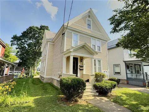 10 Maple Ave, Cortland, NY 13045