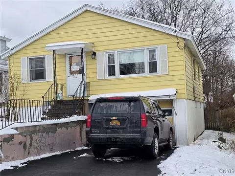 405 Nelson Ave, East Syracuse, NY 13057