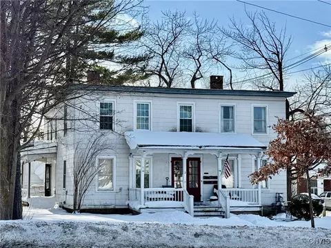 2 Nelson St, Cazenovia, NY 13035
