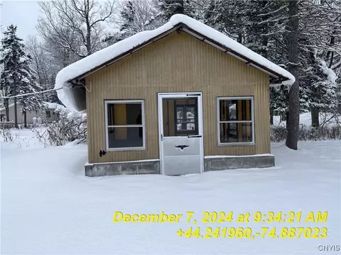 7 Leroux Ave, Clifton, NY 13615 photo 6