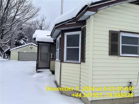 7 Leroux Ave, Clifton, NY 13615 photo 2