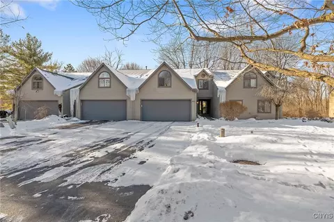4826 Huntwood Path, Manlius, NY 13104