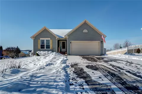 154 Golden Meadows Way, Warners, NY 13164