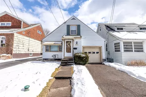 230 Woodruff Ave, Syracuse, NY 13203