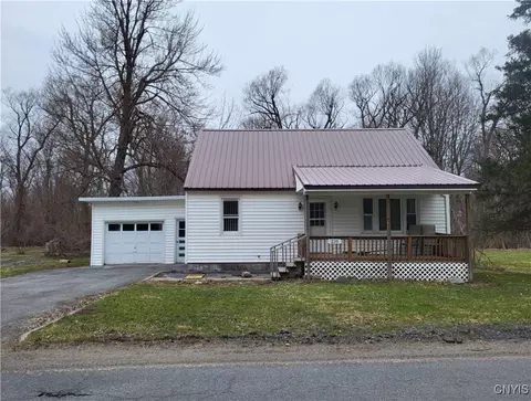 235 Hunt St, Watertown, NY 13601