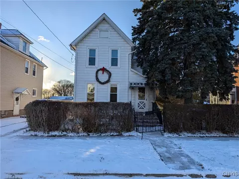 26 Hallenbeck Ave, Geneva, NY 14456