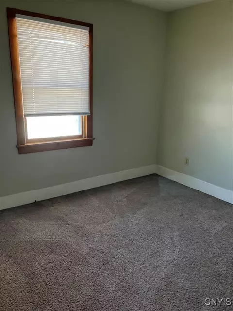 1008 Danforth St, Syracuse, NY 13208 photo 13