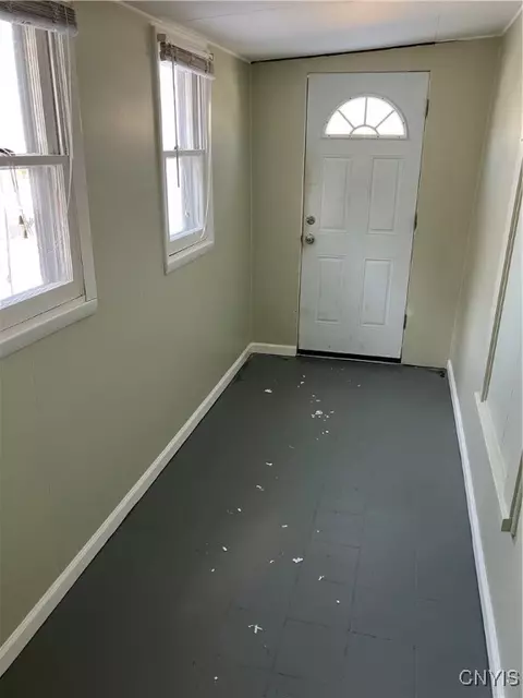 1008 Danforth St, Syracuse, NY 13208 photo 3