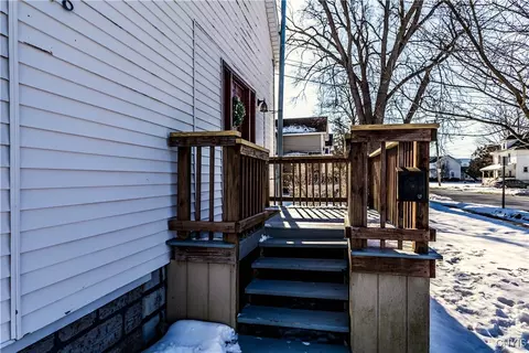 448 E Walnut St, Oneida, NY 13421 photo 3