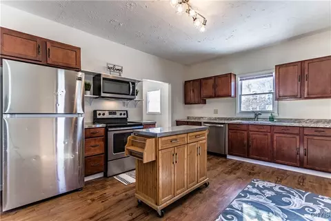 448 E Walnut St, Oneida, NY 13421 photo 6