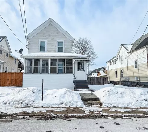 106 Abell Ave, Geddes, NY 13209