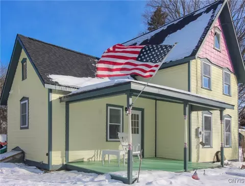 2 N Chappell St, Jordan, NY 13080