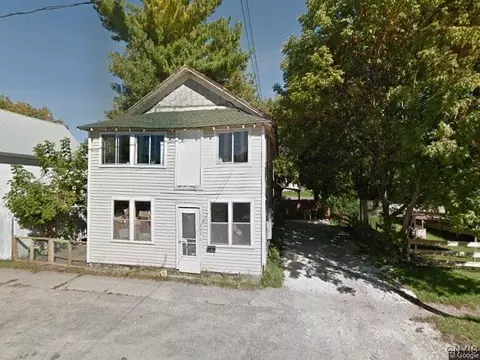 134 Beckwith St, Gouverneur, NY 13642