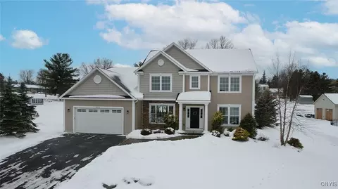 4353 Cindy Ln, Onondaga, NY 13215