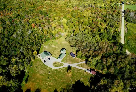 8805 Lane Rd, Henderson, NY 13650