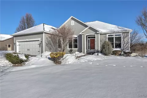 1040 Whisper Ridge Dr, Sullivan, NY 13037