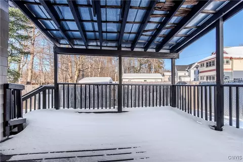 Exterior - 411 Expense St, Rome, NY 13440 photo 6 of 11