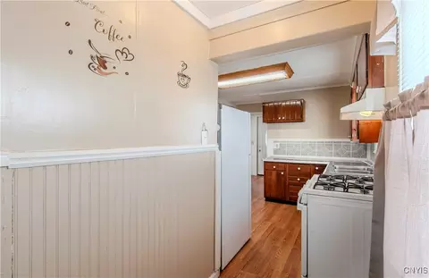 Entry Way - 411 Expense St, Rome, NY 13440 photo 1 of 3