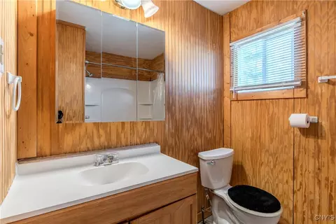 Bath - 411 Expense St, Rome, NY 13440 photo 2 of 4