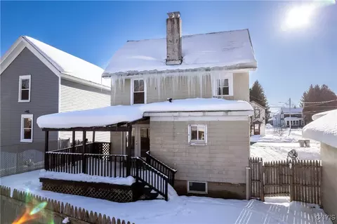 Exterior - 411 Expense St, Rome, NY 13440 photo 8 of 11
