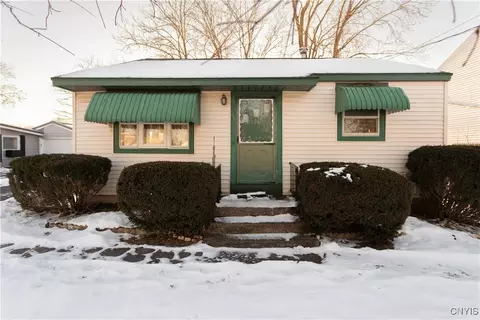 106 Dollin St, Salina, NY 13088