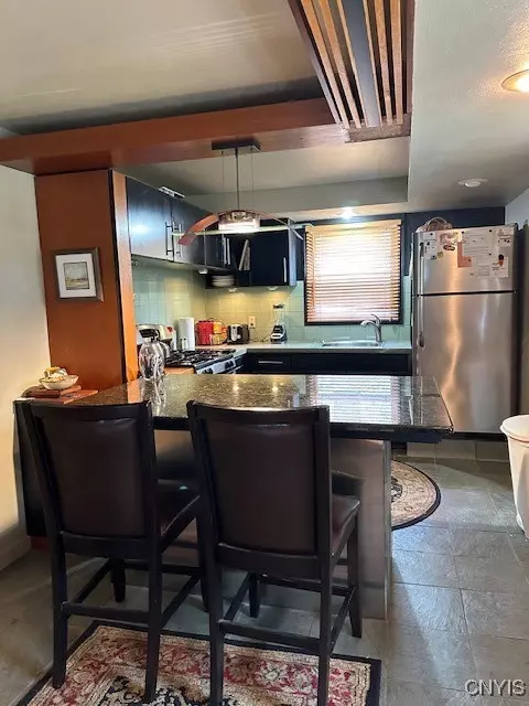 105 Robert Dr, Syracuse, NY 13210 photo 5