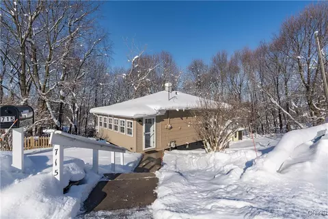 715 Lillian St, Watertown, NY 13601