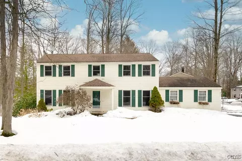 8723 Marinus Dr, Lysander, NY 13027
