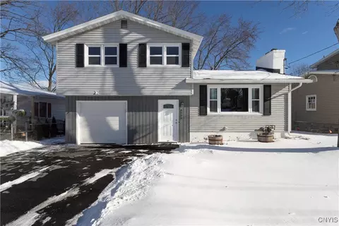 500 Tyler Ter, Salina, NY 13088