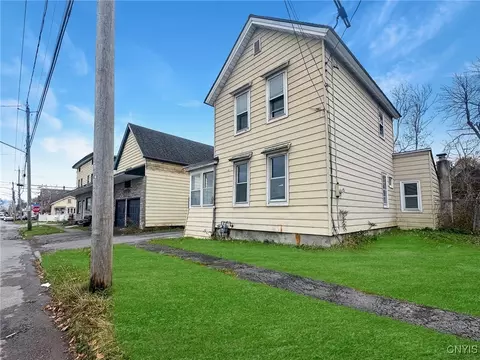 1409 Erie St, Utica, NY 13502