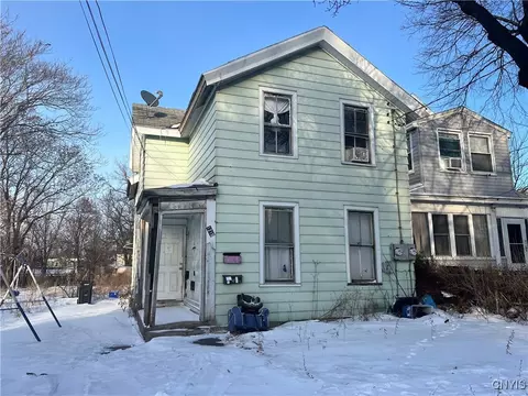 1210 Carbon St, Syracuse, NY 13208